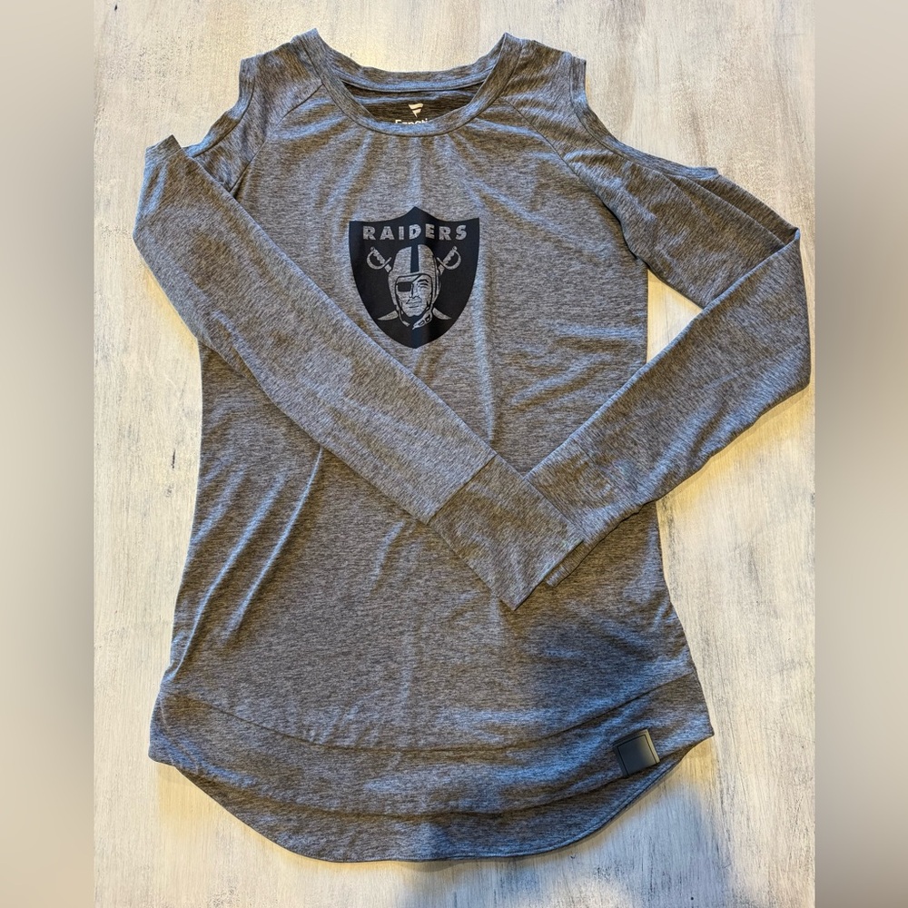 Like New Womens Fanatics Cold Shoulder Las Vegas Raiders Tunic Top DriFit Small